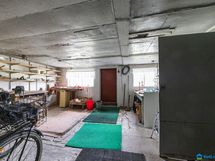 Talousrakennuksen sisätiloja