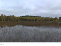 Tontin 2 näkymää tontin 1 suuntaan