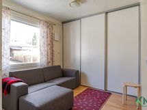 Peinemmän puolen makuuhuone