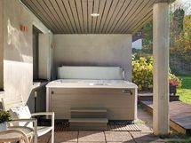 Ulko poreamme takkahuoneen vieressä