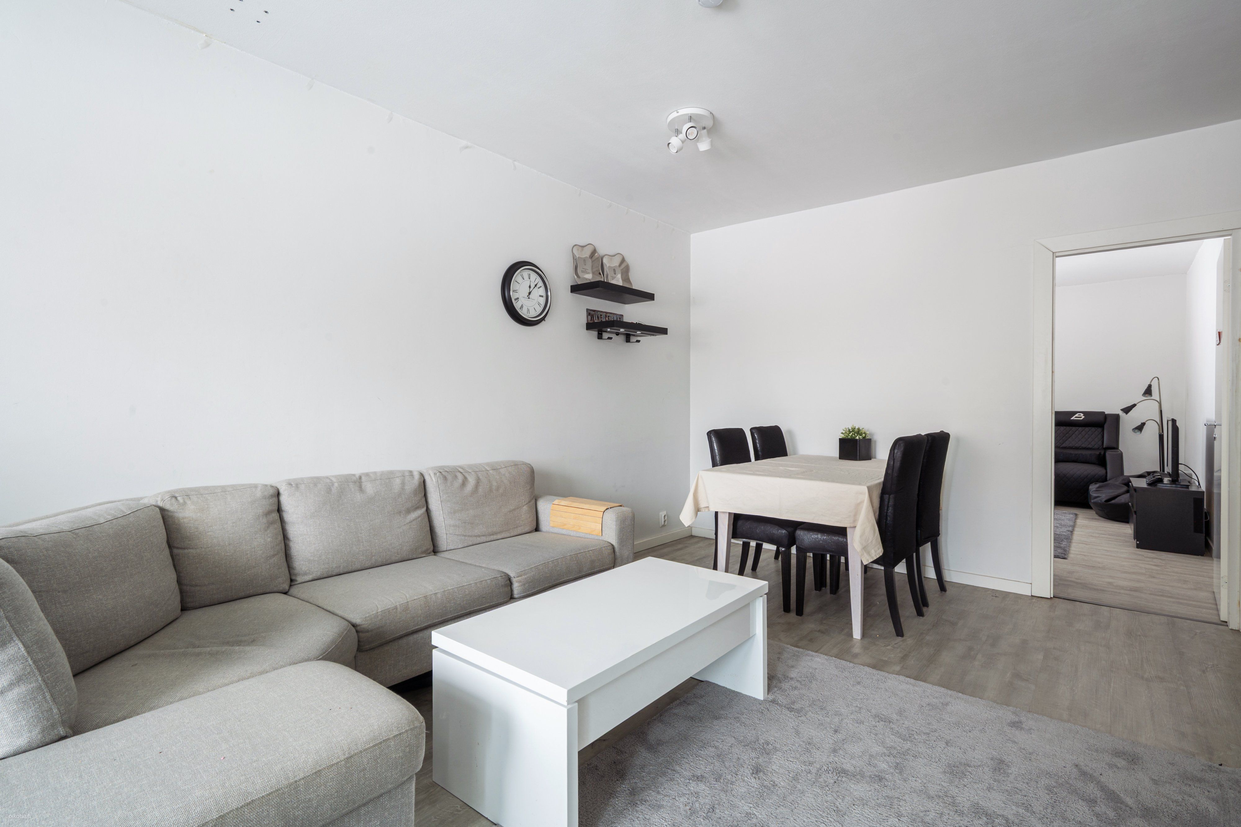 Kerrostalo, PUTKIREMONTOITU- 4h,k,kph/2wc,las.parv., 93,5 m², Vartiokylä - View 4