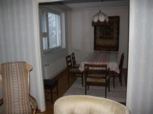 makuuhuone/ruokailutila