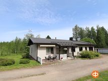 Julkisivu