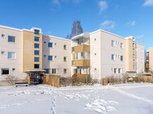Porraskäytävästä on käynti myös Savelan rantapuiston puolelle.