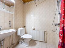 Erillisen asunnon kph/wc