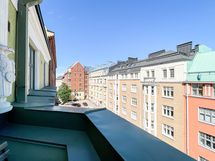 Ylimmän kerroksen tyylikäs koti, huippusijainnilla!