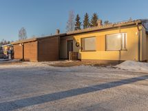 Julkisivu
