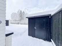 Sisääntulossa on ulkovarasto