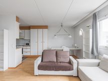 Valoisa ja skandinaavinen olohuone on helppo sisustaa mieleiseksi.