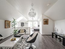 Yläkerran oleskelutila