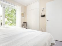 makuuhuone II kaapistot