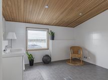 Kylpyhuone 2 / Badrum 2