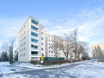 Yhtiöllä on oma tontti.