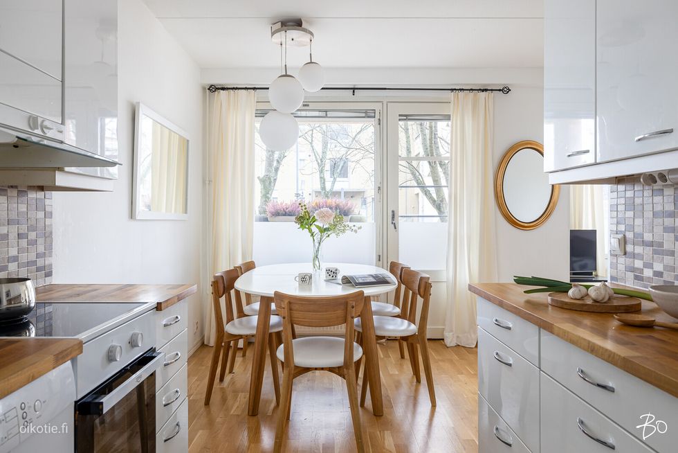 Keittiö ja ruokailutila