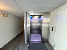 Taloyhtiössä hissi