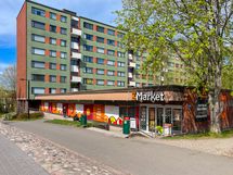 Lähikauppaan on matkaa noin 200 metriä.