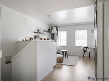 Yläkerta olohuone