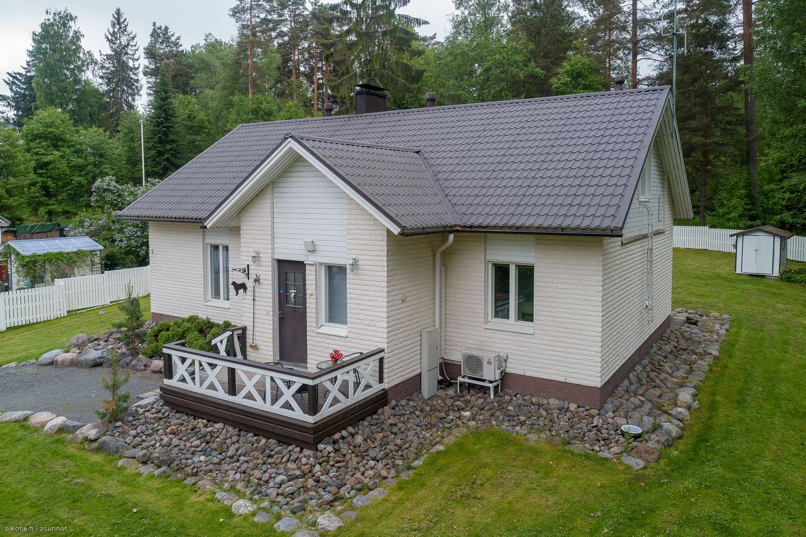 158 m² Mäkikuja 5, 12520 Loppi 5h, k, eteisaulat, s, ph, khh, 2 wc –  Oikotie 16989837 – SKVL