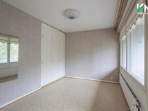 Sisäpihan makuuhuone.