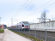 Julkisen liikenteen yhteydet ovat erinomaiset, Korson juna-asemalle on matkaa vain 350m.