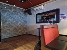 Tanssilattia/karaokelava