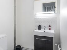 Remontoitu alakerran wc