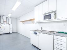 minikeittiö ja takatila