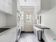 Alakerran kodinhoitohuone