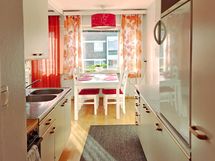 Keittiö ja ruokailutila