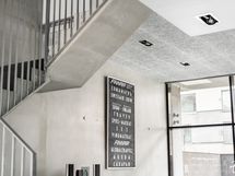 Portaikko makuuhuonetiloihin