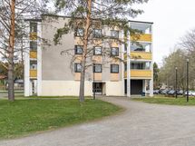 Julkisivu