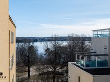 Ylimmän kerroksen (5/5) kaksio