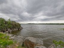 Saunan edustan uimapaikka/ Simställe framför bastun
