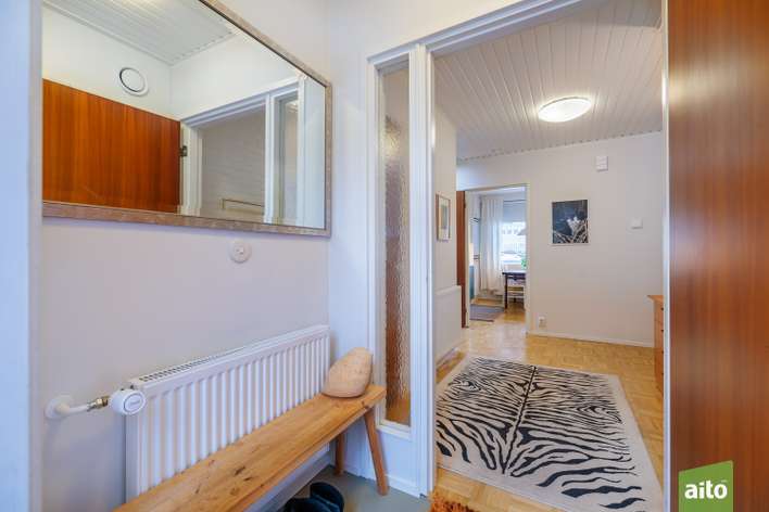 Omakotitalo, Oh, 2x mh, k, ruokailutila, wc, ph, ph, s, tekninentila, autotalli ja varasto, 99/152 m², Lehmuskylä - Näkymä 4