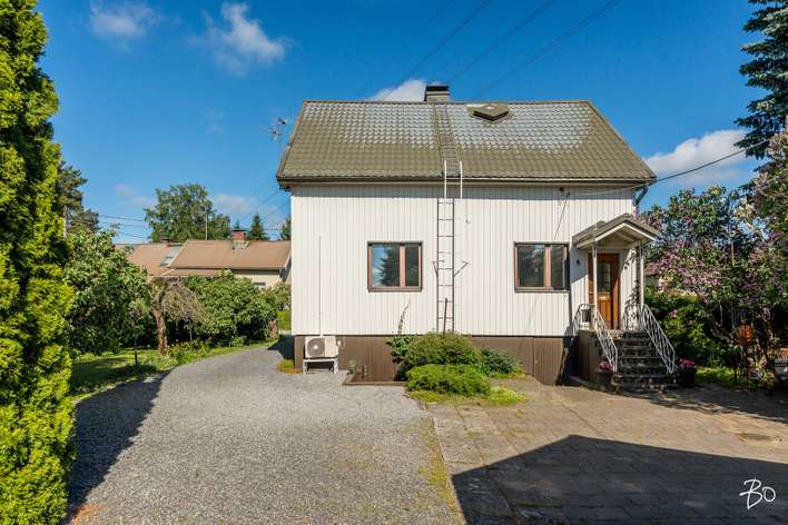 Omakotitalo, 2-3h+k+ylä.aula, kerraritilat:ph,s ja vanha autotalli, 84/100 m², Takakirves, Turku