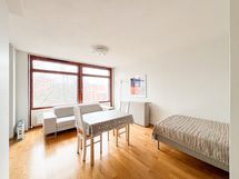 Neljännen kerroksen koti hyvällä pohjaratkaisulla.