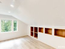 Yläkerta | Makuuhuone 2