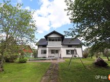 Julkisivu