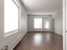 Kuvat ovat vastaavasta toisen kerroksen asunnosta.