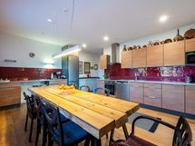 As 2 (5h+k+vh+2kph+s+wc+parveke). Keittiö