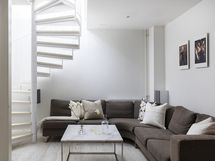 Alakerran lounge / elokuvateatteri