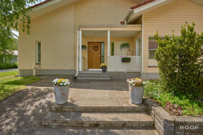 Omakotitalo, mh*3, oh, k, tvh, khh, ph, kph, s, tekn. tila., 178 m², Pilkanmaa - Näkymä 2