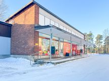 Toinenkin Lähikauppa on kävelyetäisyydellä.