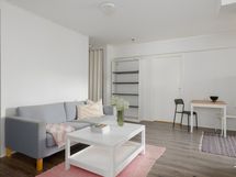 Olohuone ja ruokapöytä