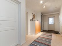 kellarikerroksen sisääntulo