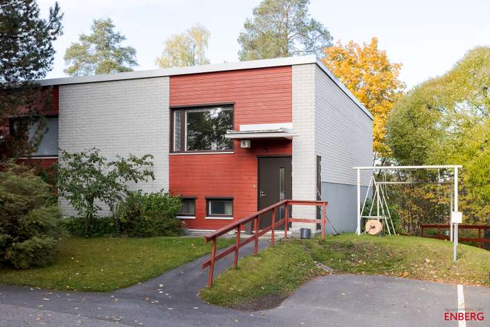Rivitalo, 4h+k+kph+khh+s+2x wc+pukuhuone, 123 m², Lohikoski, Jyväskylä