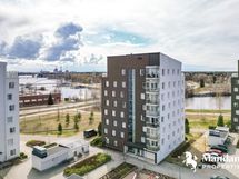 Lähikuva asuinrakennuksesta.