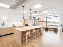 Kalasataman Trooli, n. 900 m², 4. krs