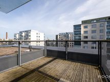 Taloyhtiön kerhohuone/saunatilojen terassi 8 krs.