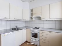 A-huoneisto uusiosa alakerta 1h+k+kph 32 m2